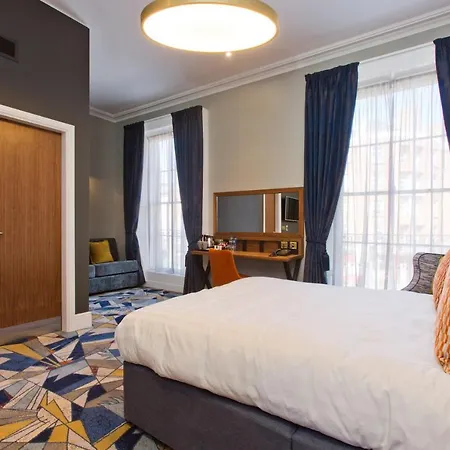 Keavan's Port Hotel, 4* Dublin