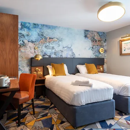 Szálloda Keavan's Port Hotel, 4*