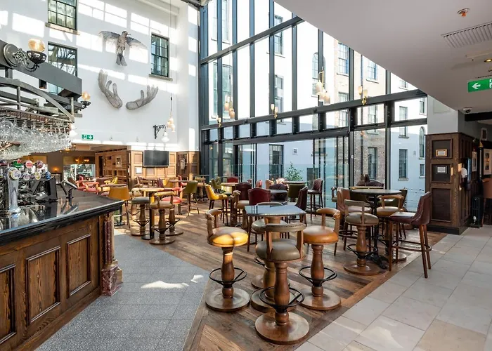 Keavan's Port Hotel, Hotel Dublin