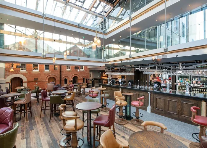 Отель Keavan's Port Hotel,